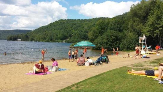 Hotel Vacances Tremblant มงต์-ทร็องบล็องต์ ภายนอก รูปภาพ