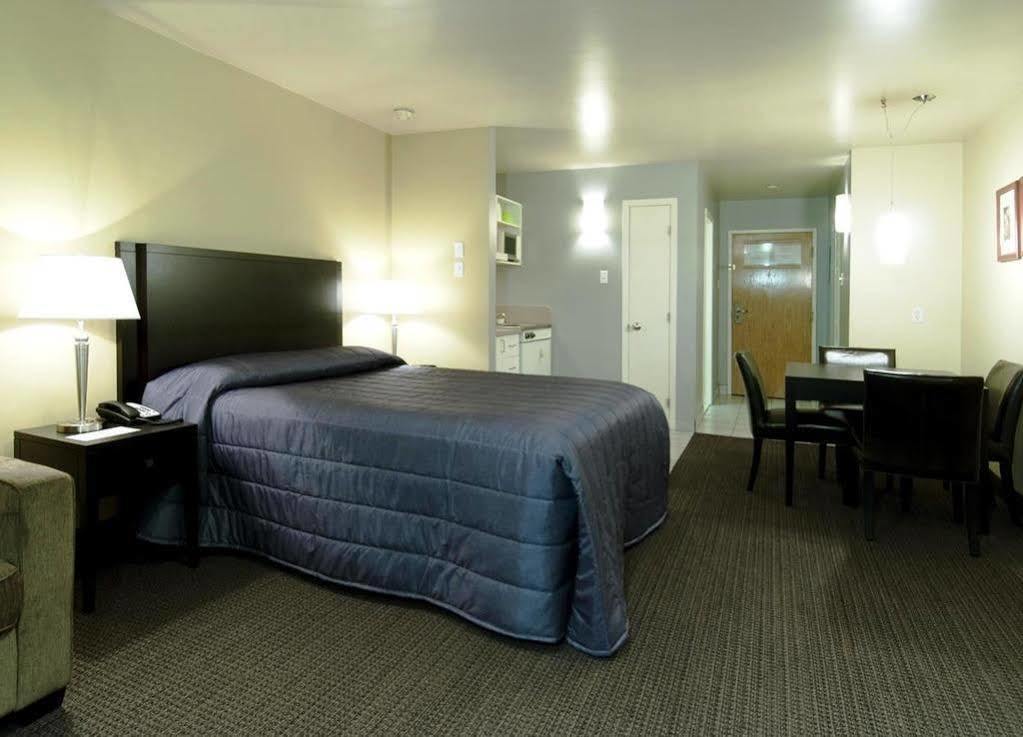 Hotel Vacances Tremblant มงต์-ทร็องบล็องต์ ภายนอก รูปภาพ