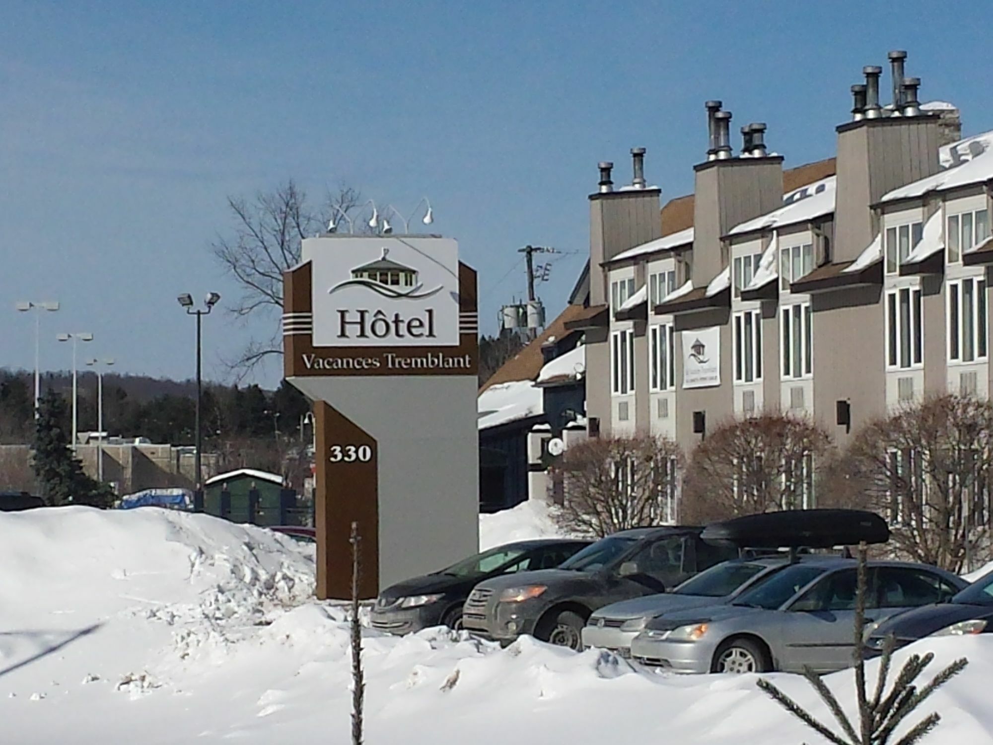Hotel Vacances Tremblant มงต์-ทร็องบล็องต์ ภายนอก รูปภาพ
